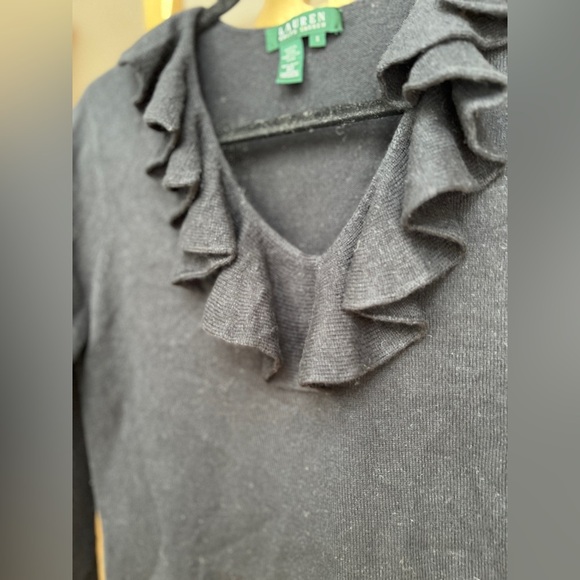 Ralph Lauren Black Silk Cashmere Ruffle Romantic Coquette V-Neck Sweater Small - Picture 4 of 8